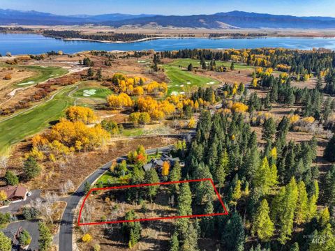 Photo of 495 Discovery Drive, Donnelly, ID 83615 (MLS # 98983839)