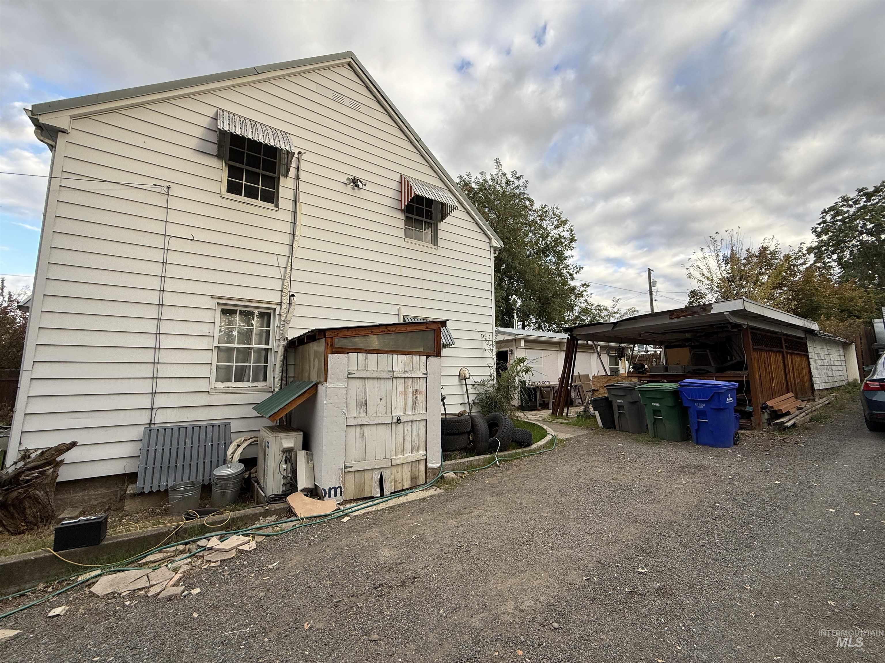 1122 14th Ave