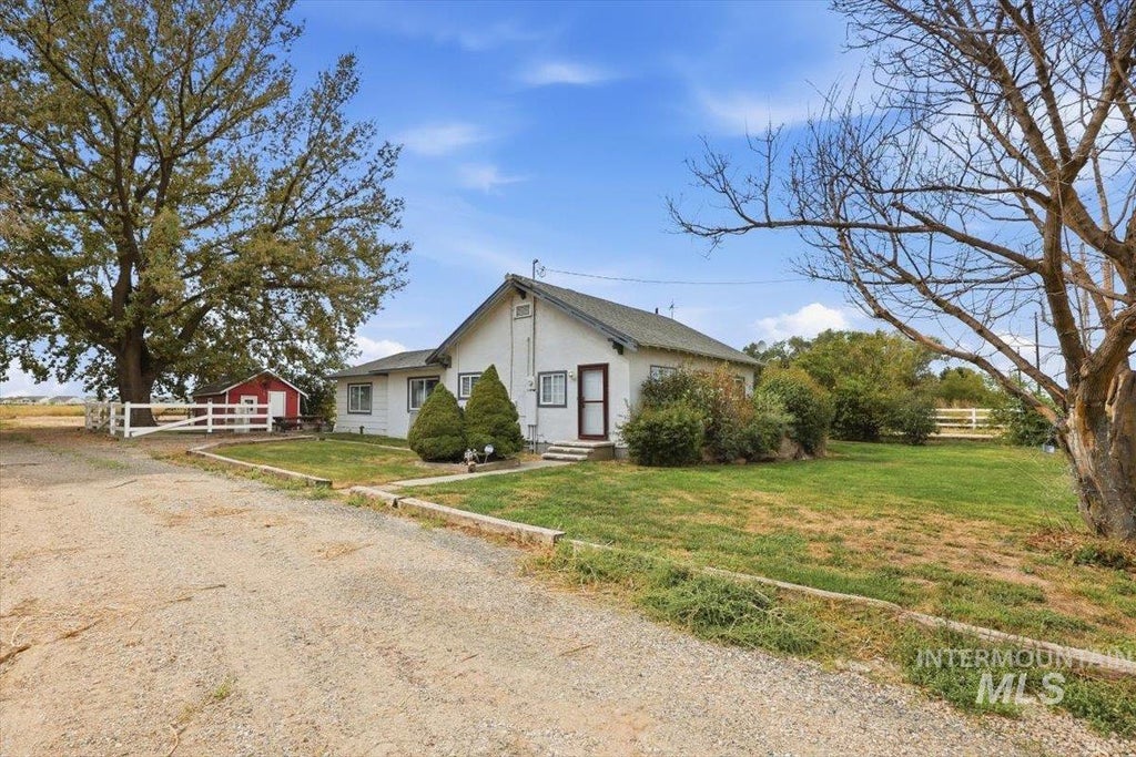 Photo of 4505 Ustick Rd, Nampa, ID 83687 (MLS # 99001770)