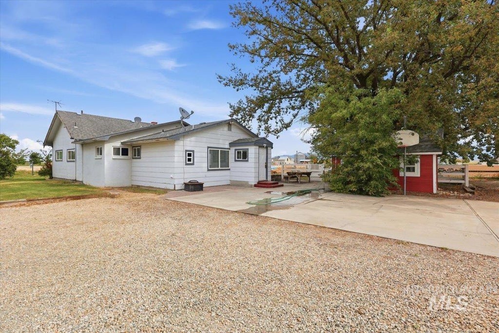 Photo of 4505 Ustick Rd, Nampa, ID 83687 (MLS # 99001770)