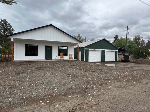 Photo of 405 N Fairfield, Council, ID 83612 (MLS # 98938122)