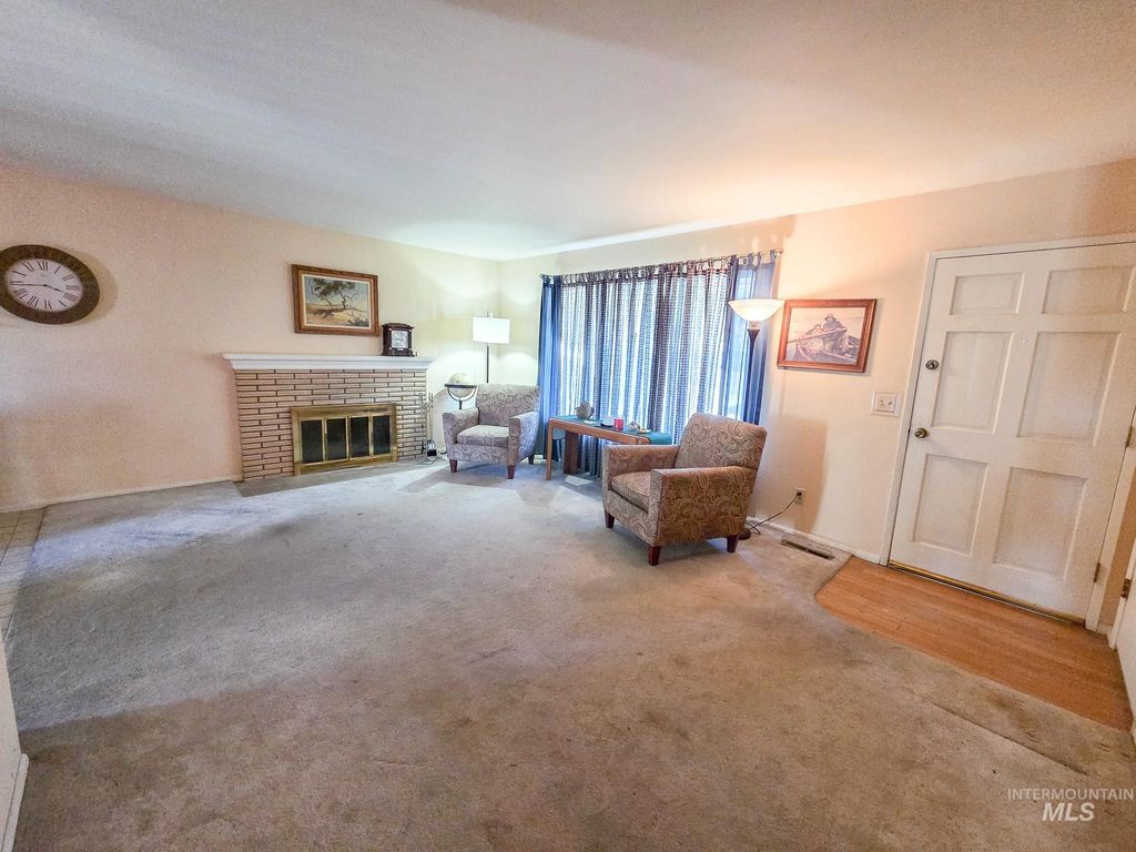 Photo of 2703 Willow Dr, Lewiston, ID 83501 (MLS # 98990323)