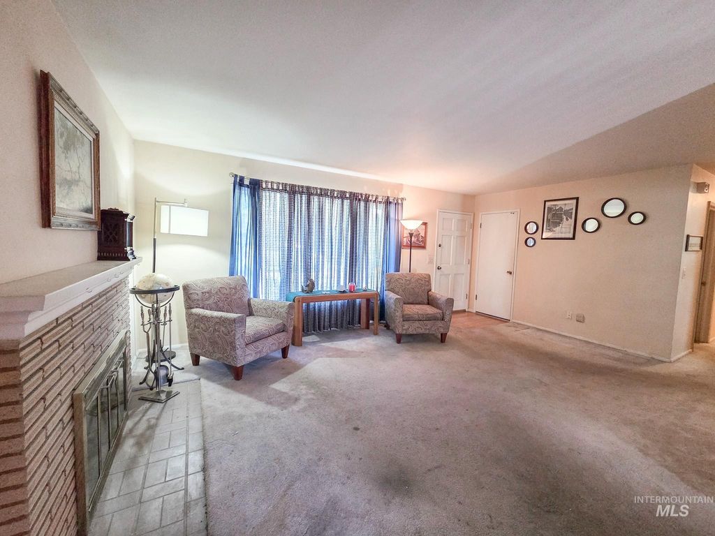 Photo of 2703 Willow Dr, Lewiston, ID 83501 (MLS # 98990323)