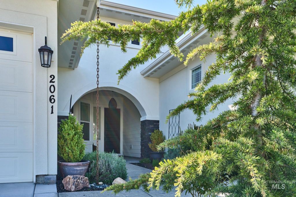 Photo of 2061 N Synergy Ave, Eagle, ID 83616 (MLS # 98982299)