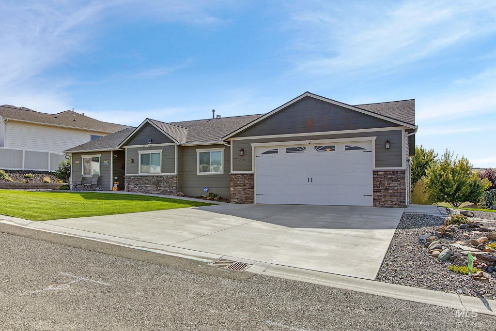 Photo of 2541 3rd Ave, Clarkston, WA 99403 (MLS # 99001543)