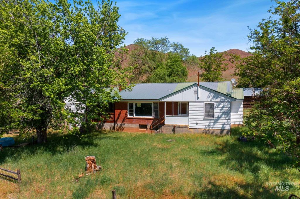 Photo of 5208 Highway 52, Horseshoe Bend, ID 83629 (MLS # 98959402)