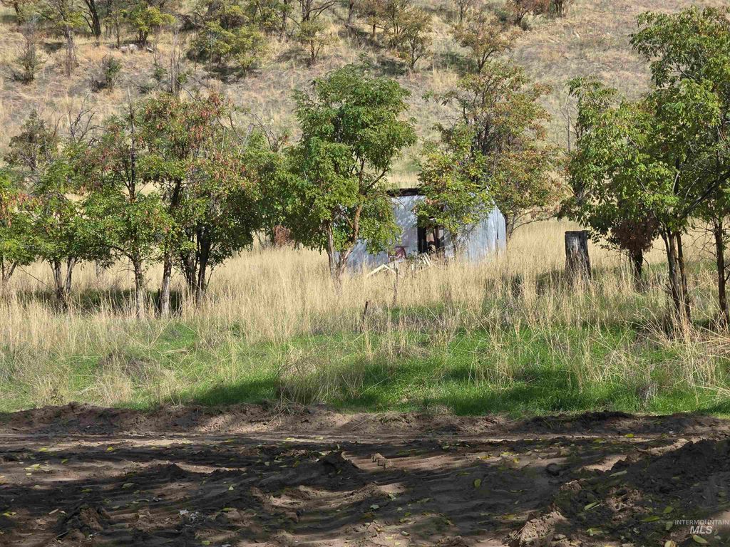 Photo of 5432 W Hill Road, Boise, ID 83703 (MLS # 98965584)