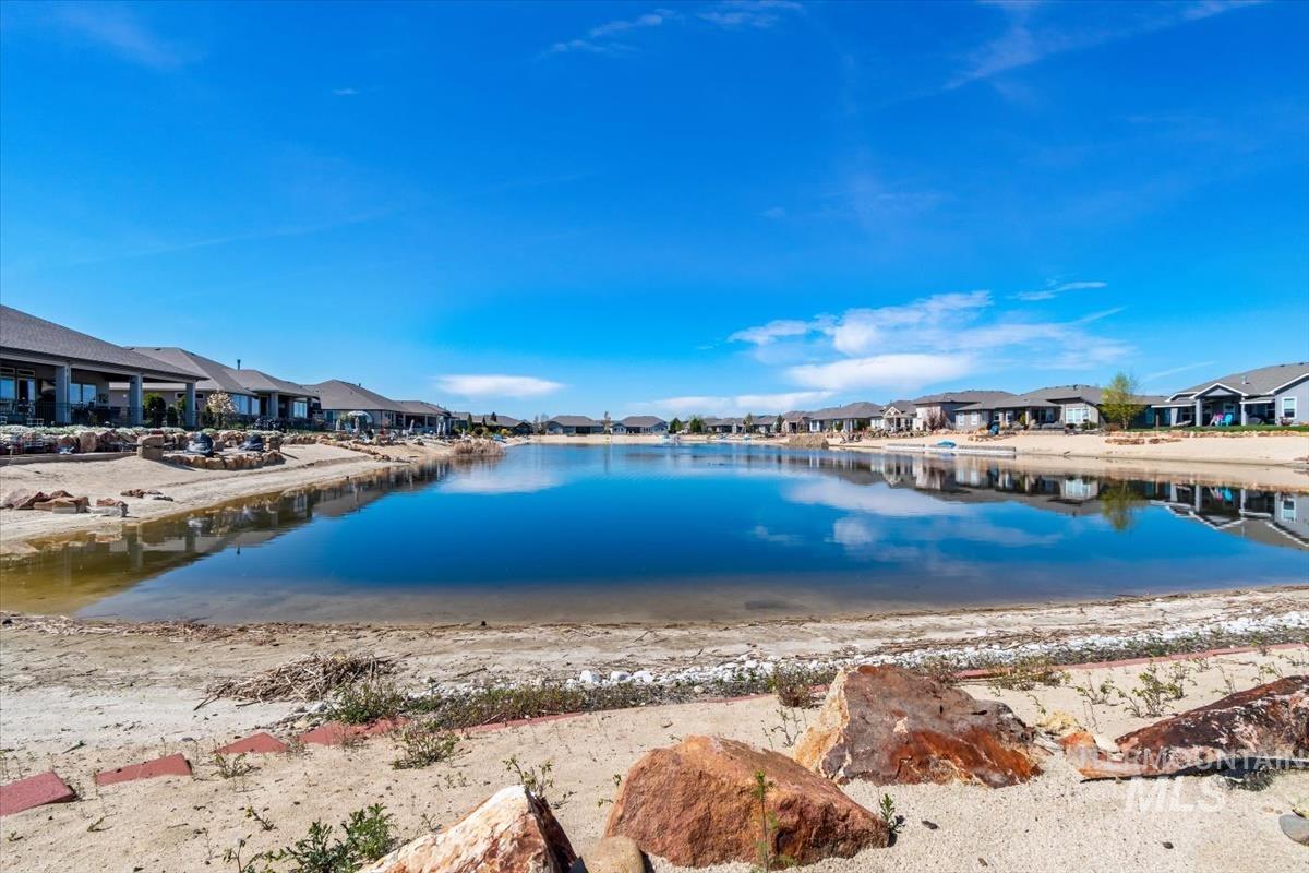 Private Beach Access to Community Lake