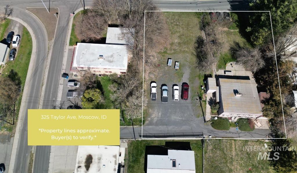 Photo of 325 Taylor Ave, Moscow, ID 83843 (MLS # 98980300)