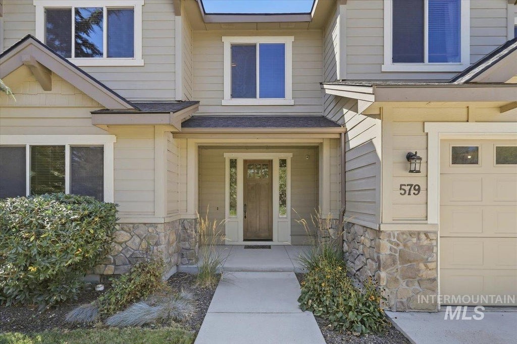 Photo of 579 W Gable St, Meridian, ID 83646 (MLS # 99001067)