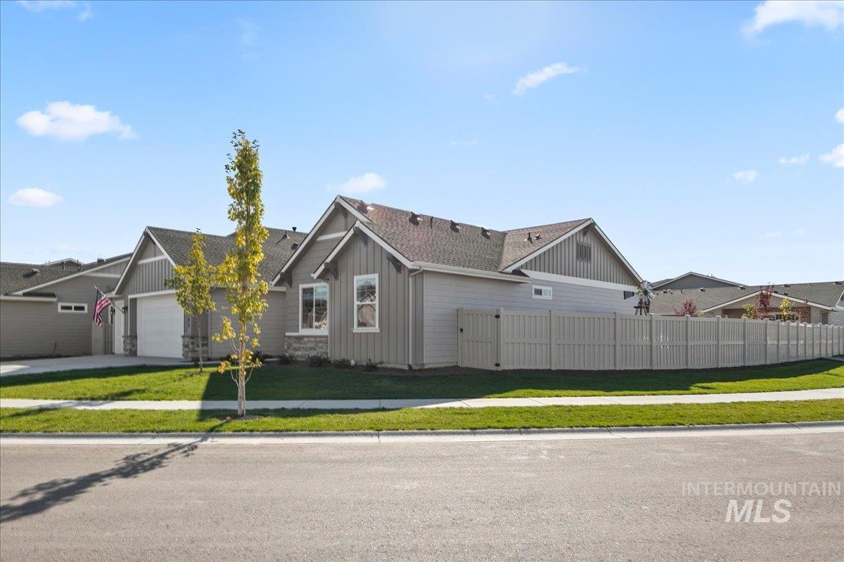 2195 Savoy Court