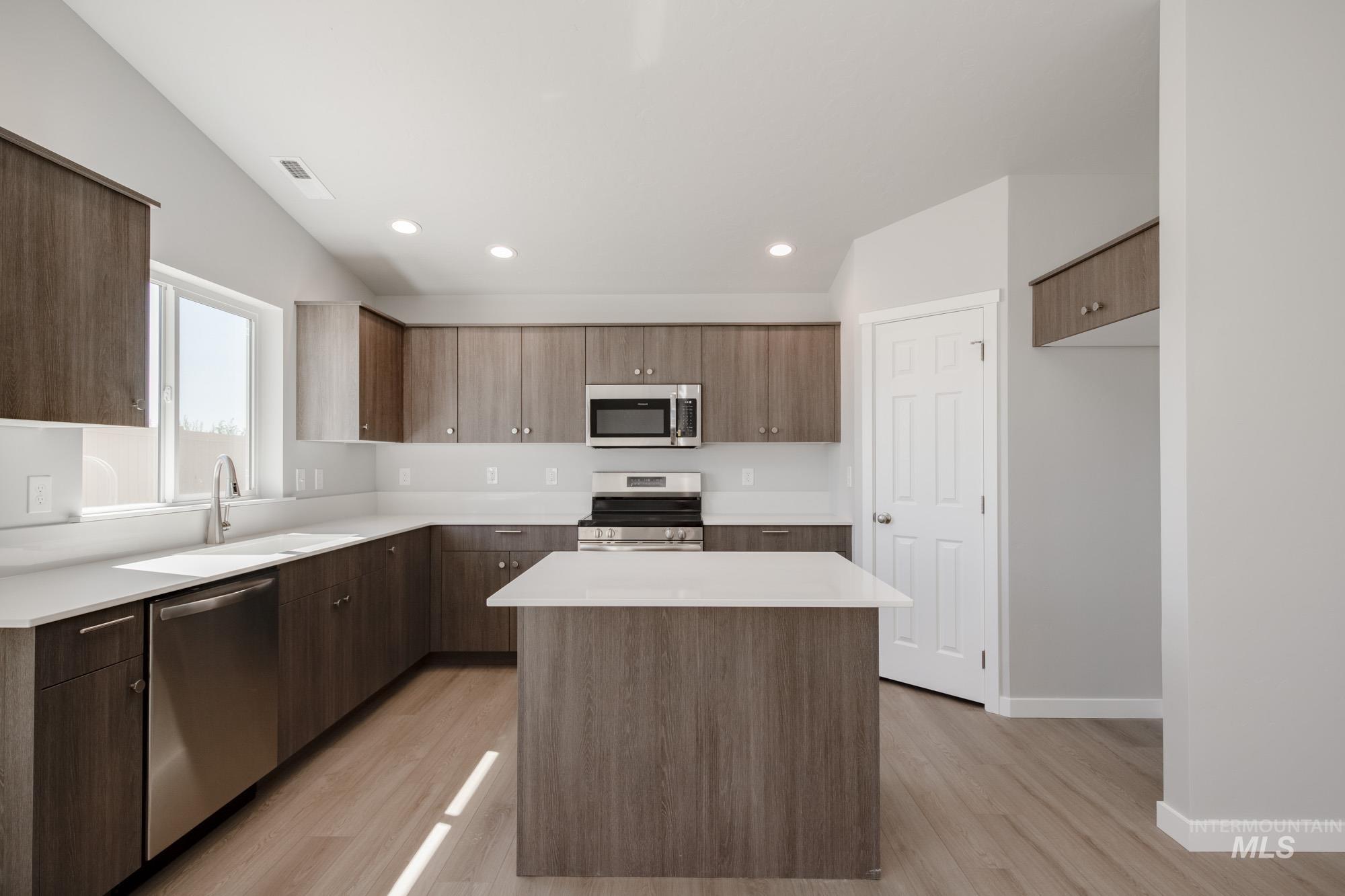 3058 N Arroyo Vista Way