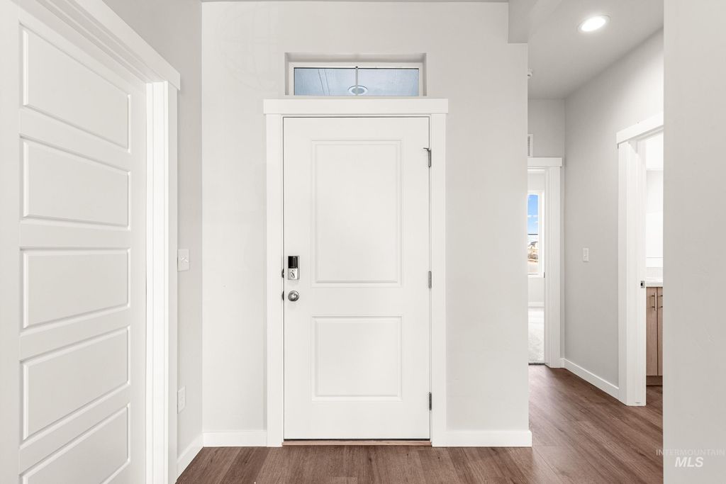 Photo of 17749 N Hugh Glass Way, Nampa, ID 83687 (MLS # 98978053)