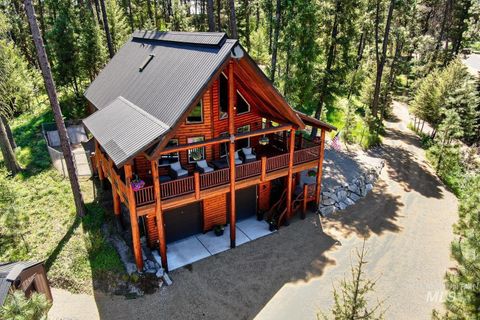 Photo of 9 Stardust Lane, Garden Valley, ID 83622 (MLS # 98987108)