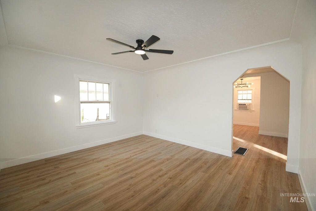 Photo of 419 21st Avenue South Ave, Nampa, ID 83651 (MLS # 98985641)