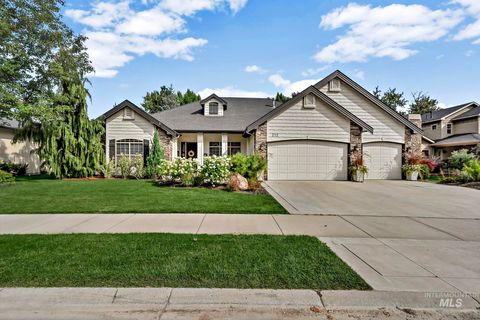 212 W Cottonwood Ct. Eagle ID 83616
