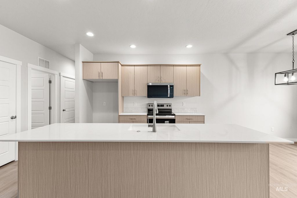 Photo of 5211 E Open Canyon Dr, Nampa, ID 83687 (MLS # 98986260)