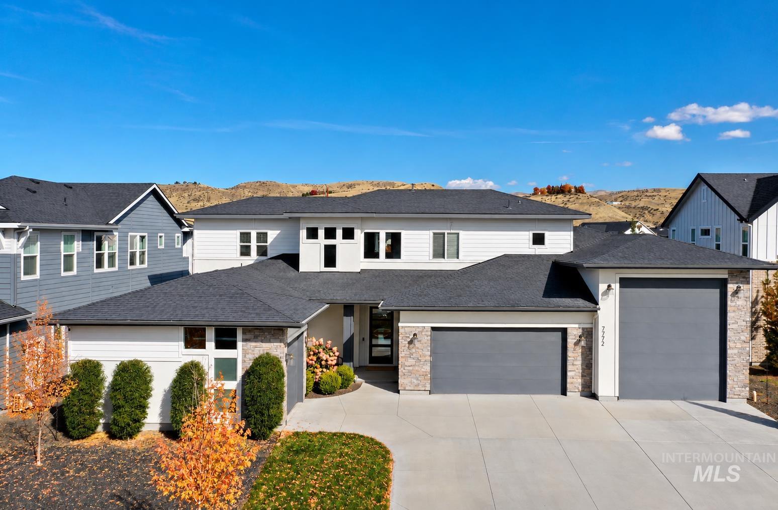 7772 W Cardinal Dr.