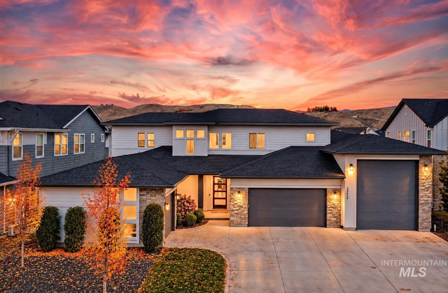 7772 W Cardinal Dr.