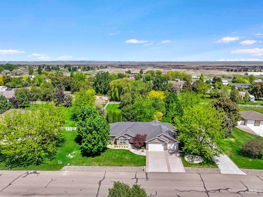 Photo of 3512 3980 N, Kimberly, ID 83341 (MLS # 98946886)