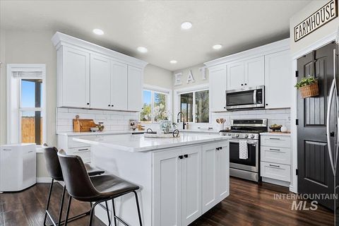Photo of 406 Triumph Drive, Middleton, ID 83644 (MLS # 98983856)