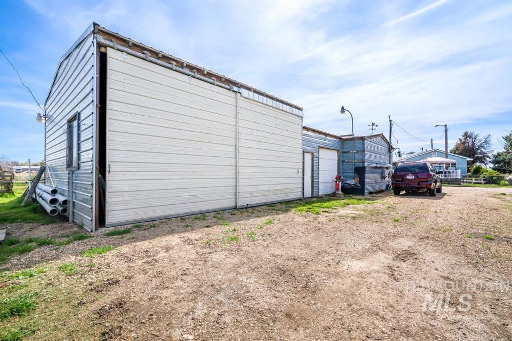 Photo of 3188 Highway 30 W, New Plymouth, ID 83655 (MLS # 98981549)