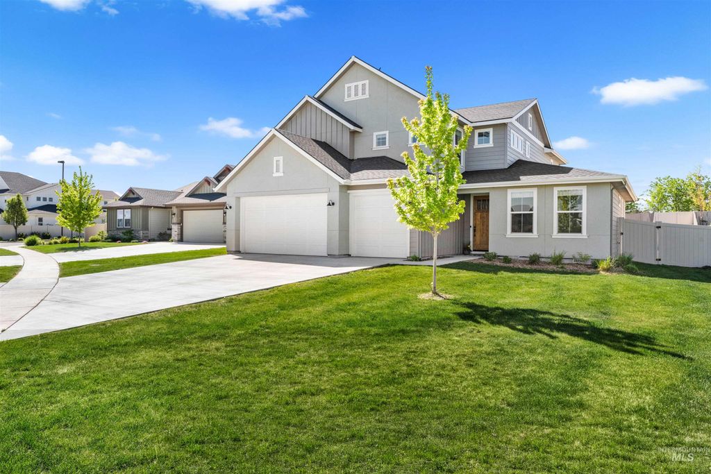 Photo of 11915 W Tanero DR, Nampa, ID 83686 (MLS # 98985419)