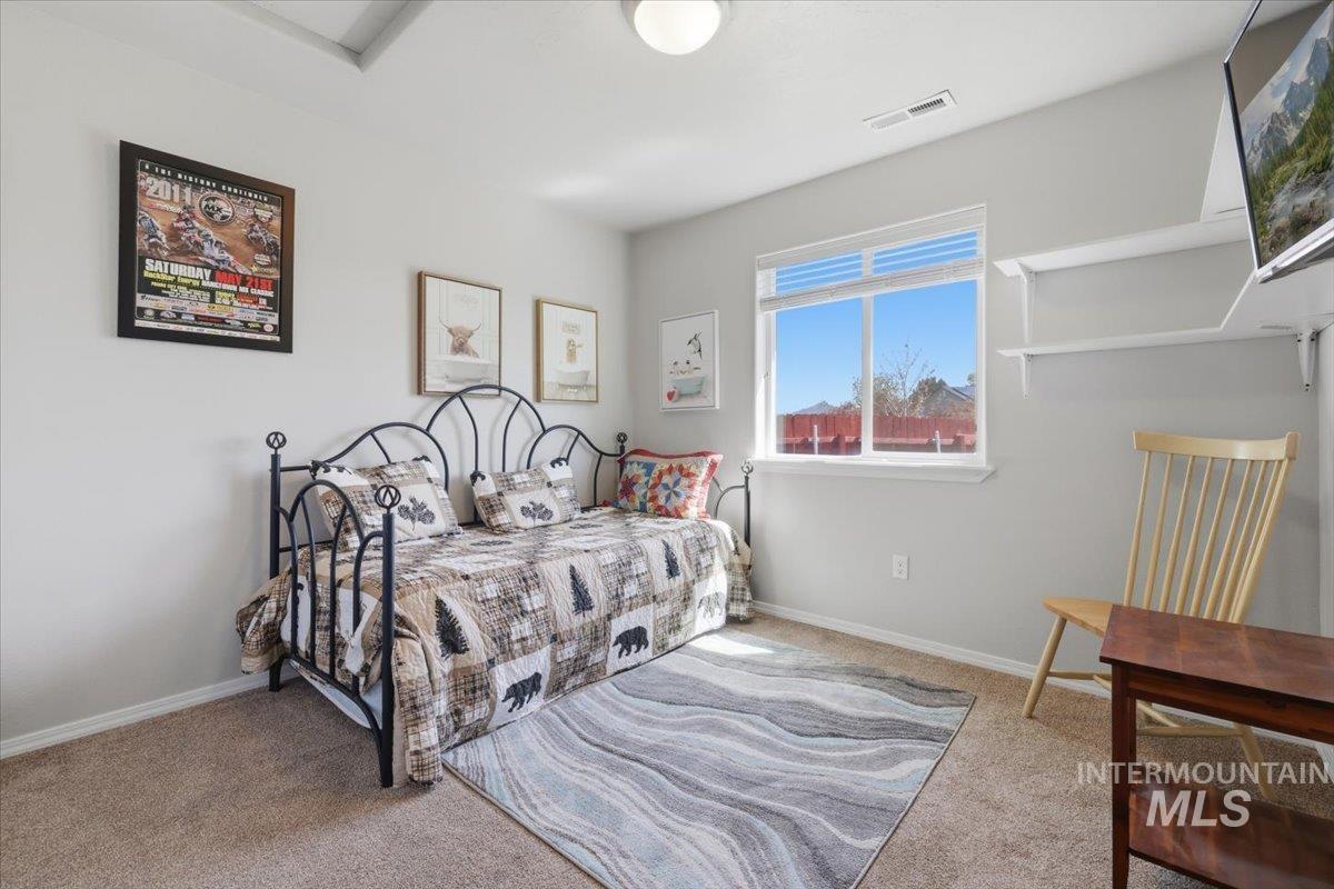 952 S Benewah Lake Ave