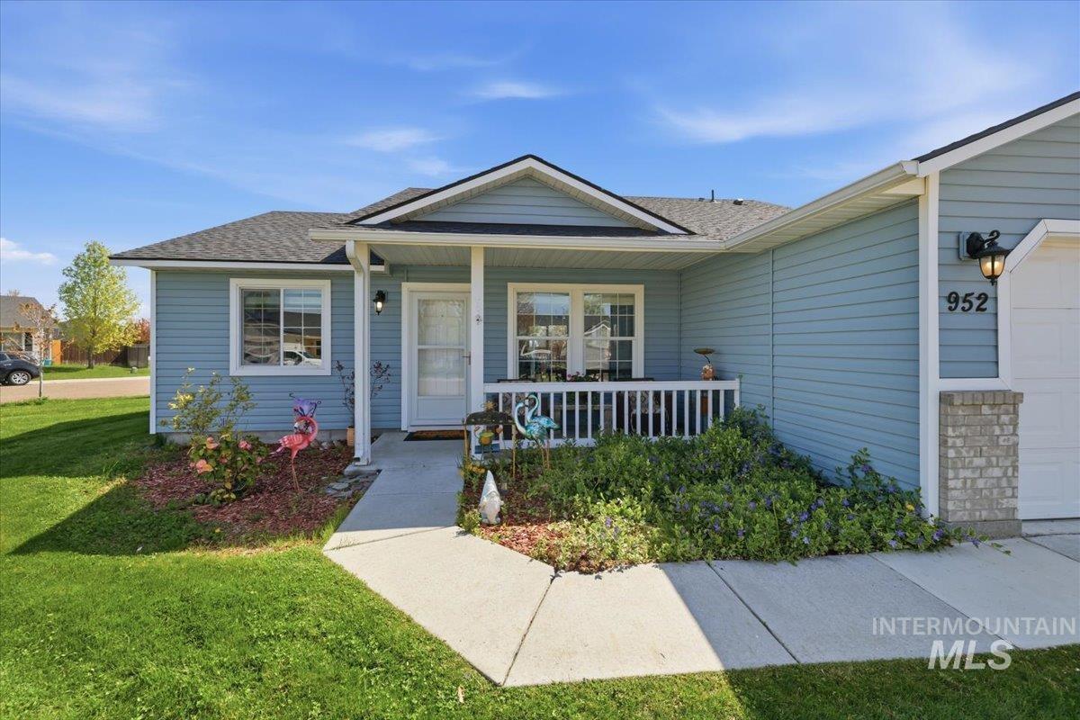 952 S Benewah Lake Ave