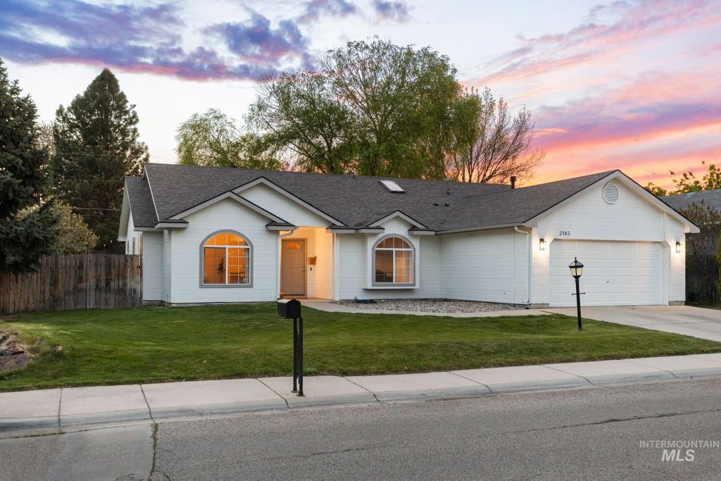 Photo of 2145 N Shamrock Ave, Boise, ID 83713 (MLS # 98981631)