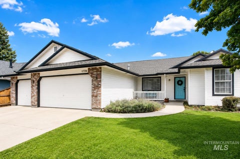 Photo of 1726 E Kamay Ct, Meridian, ID 83642 (MLS # 98999074)