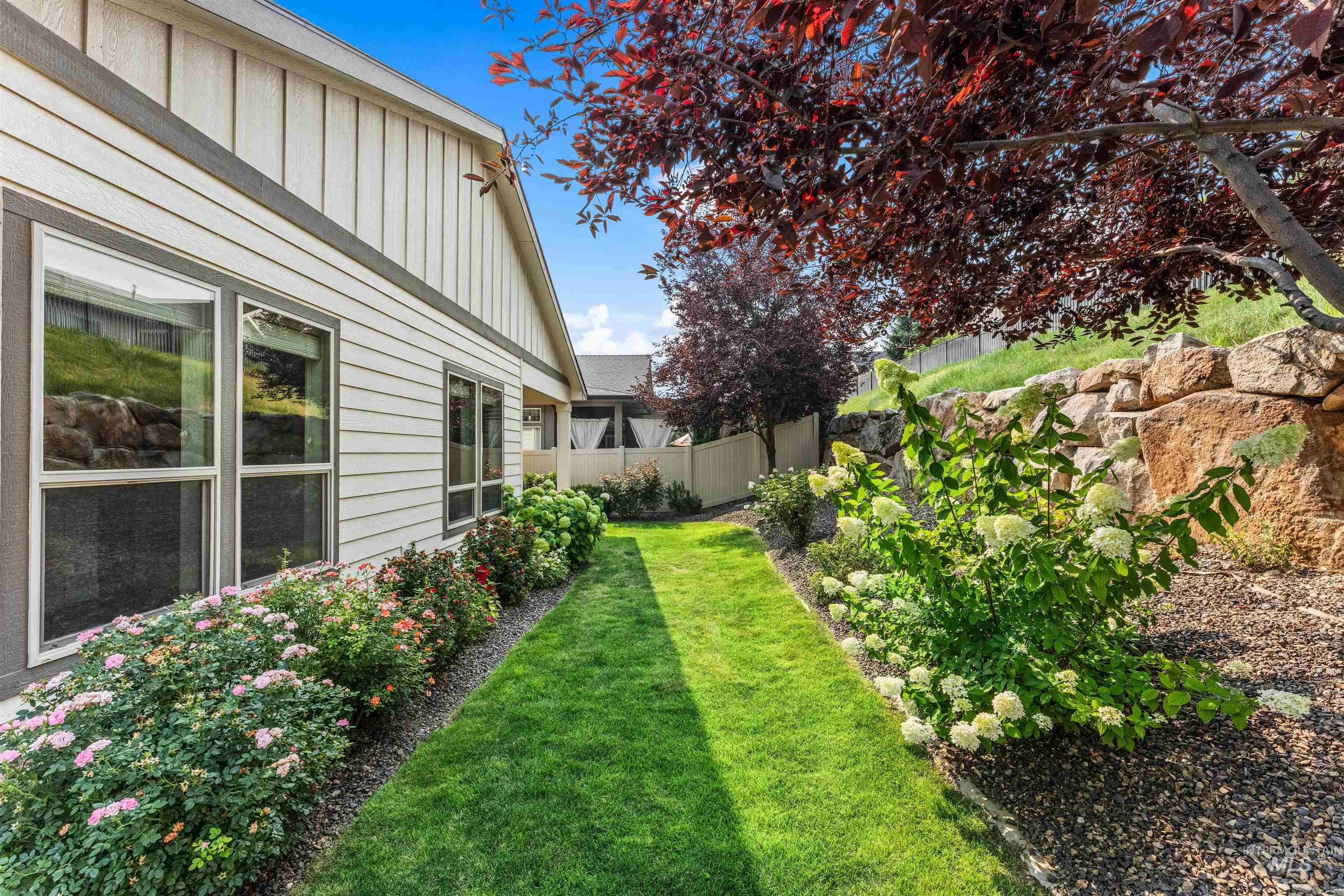 1037 E Radiant Ridge Dr.