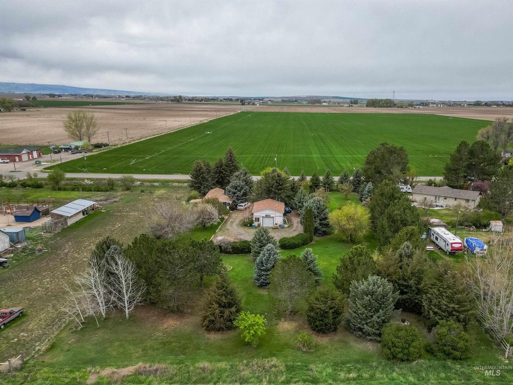 Photo of 369 S 150 E, Burley, ID 83318 (MLS # 98982581)