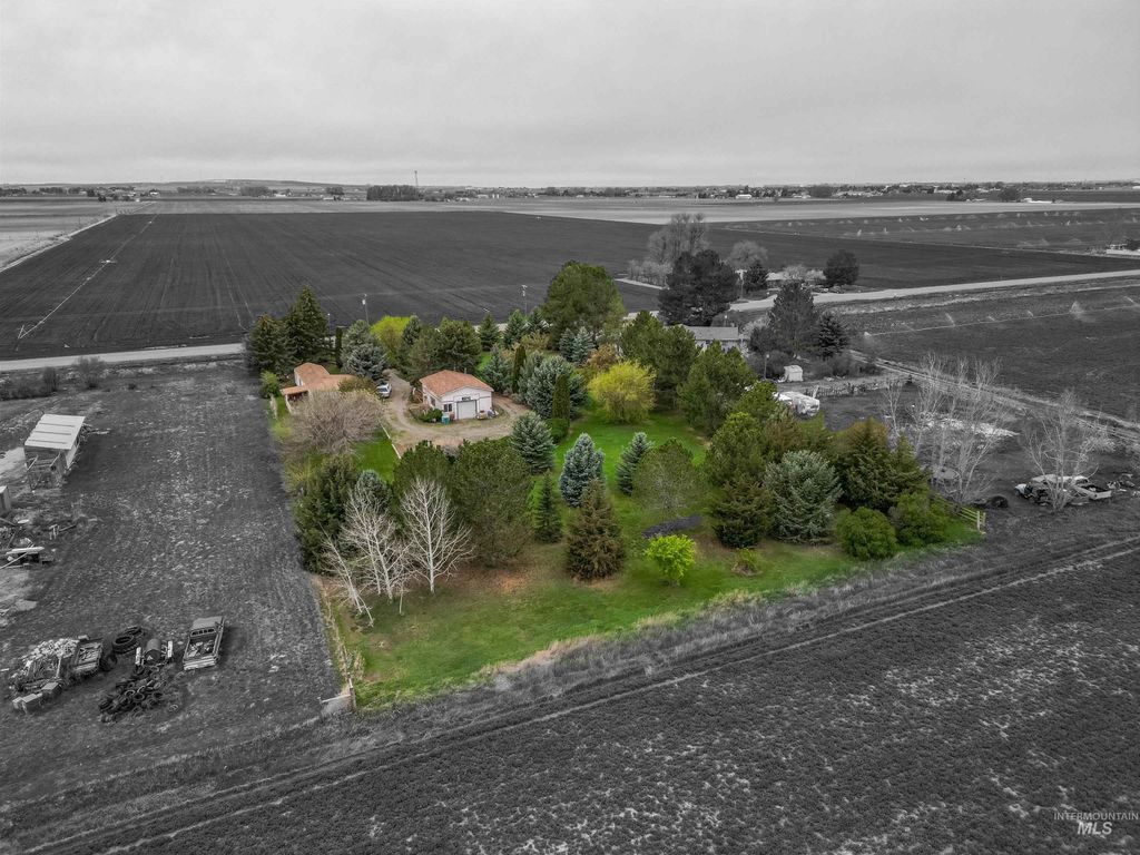 Photo of 369 S 150 E, Burley, ID 83318 (MLS # 98982581)