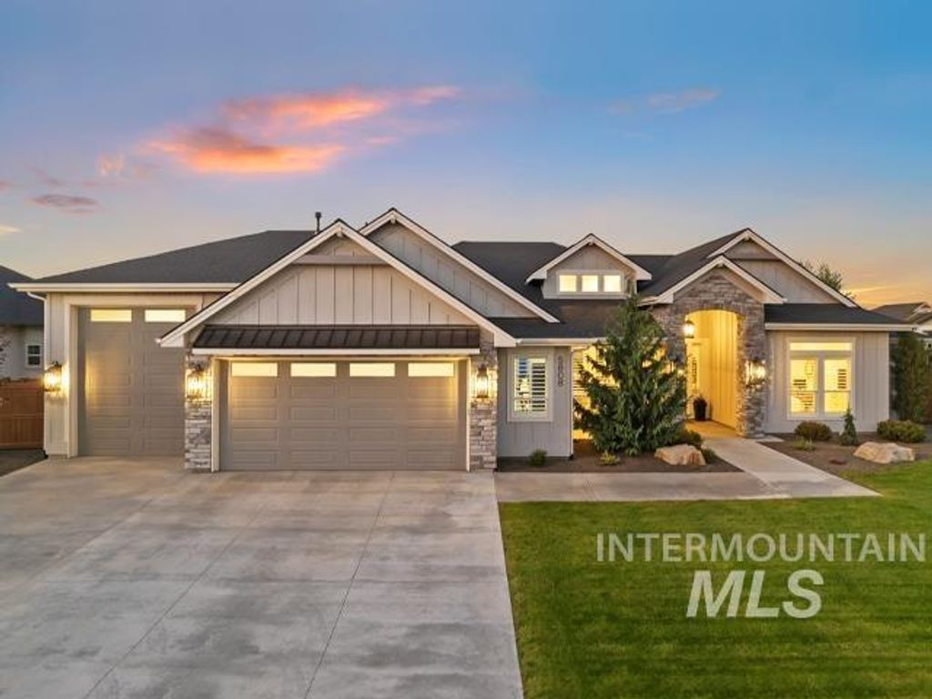 Photo of 5808 W Little Feather St, Eagle, ID 83616 (MLS # 98963703)