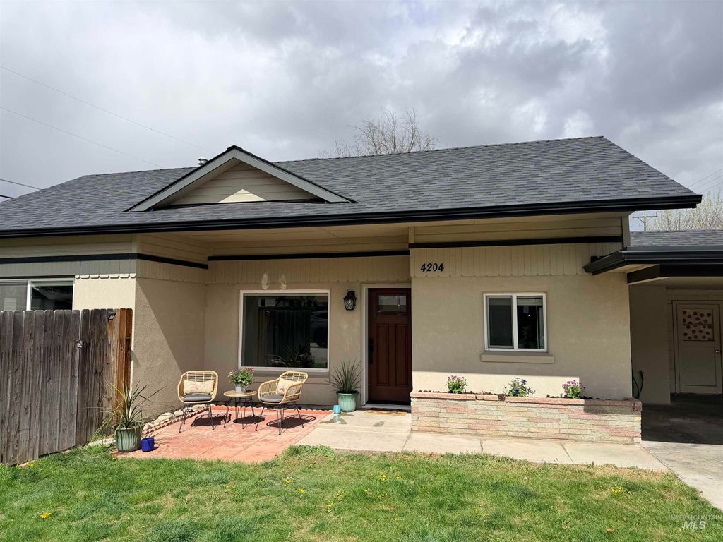 Photo of 4204 W Libby St, Boise, ID 83705 (MLS # 98980551)