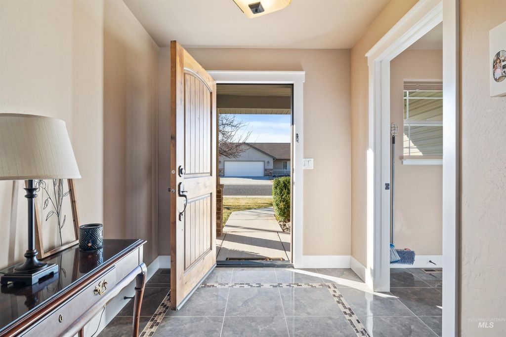 Photo of 330 Arrowhead Path, Twin Falls, ID 83301 (MLS # 98977524)