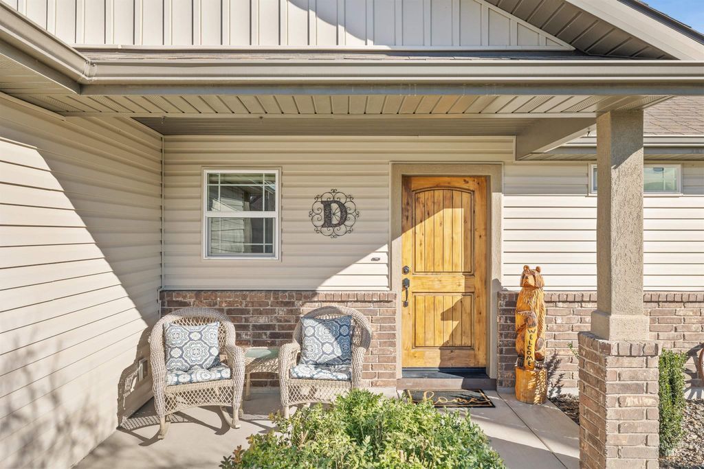 Photo of 330 Arrowhead Path, Twin Falls, ID 83301 (MLS # 98977524)