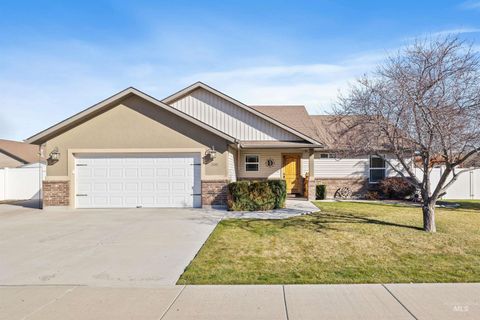 Photo of 330 Arrowhead Path, Twin Falls, ID 83301 (MLS # 98977524)
