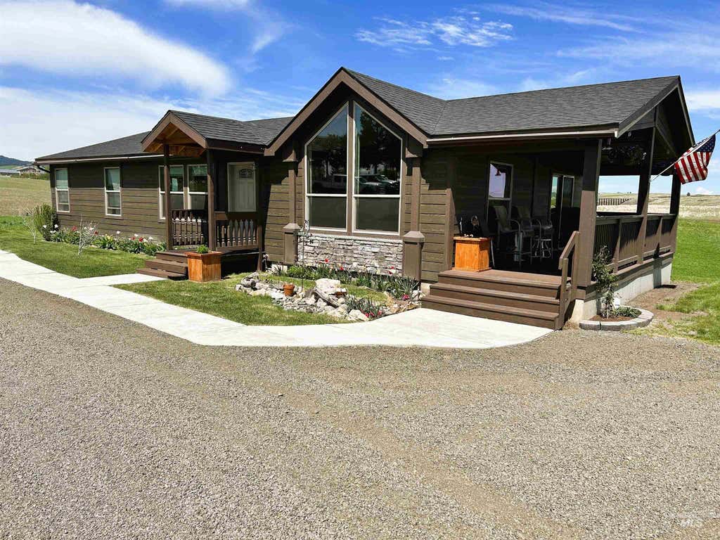 Photo of 110 Seubert Heights Drive, CottonWood, ID 83522 (MLS # 98997256)
