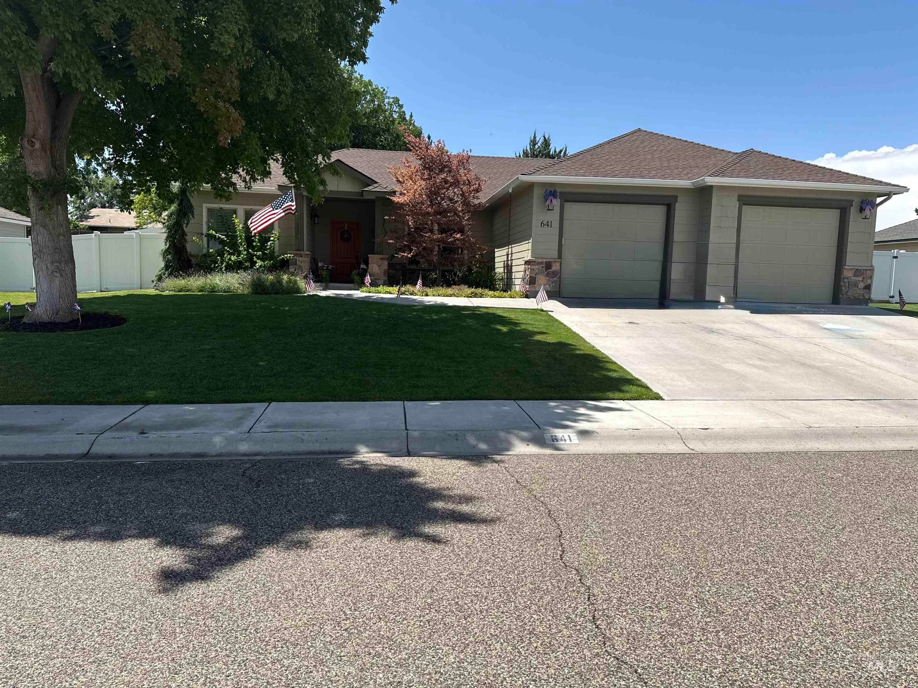 641 NW 15th St.