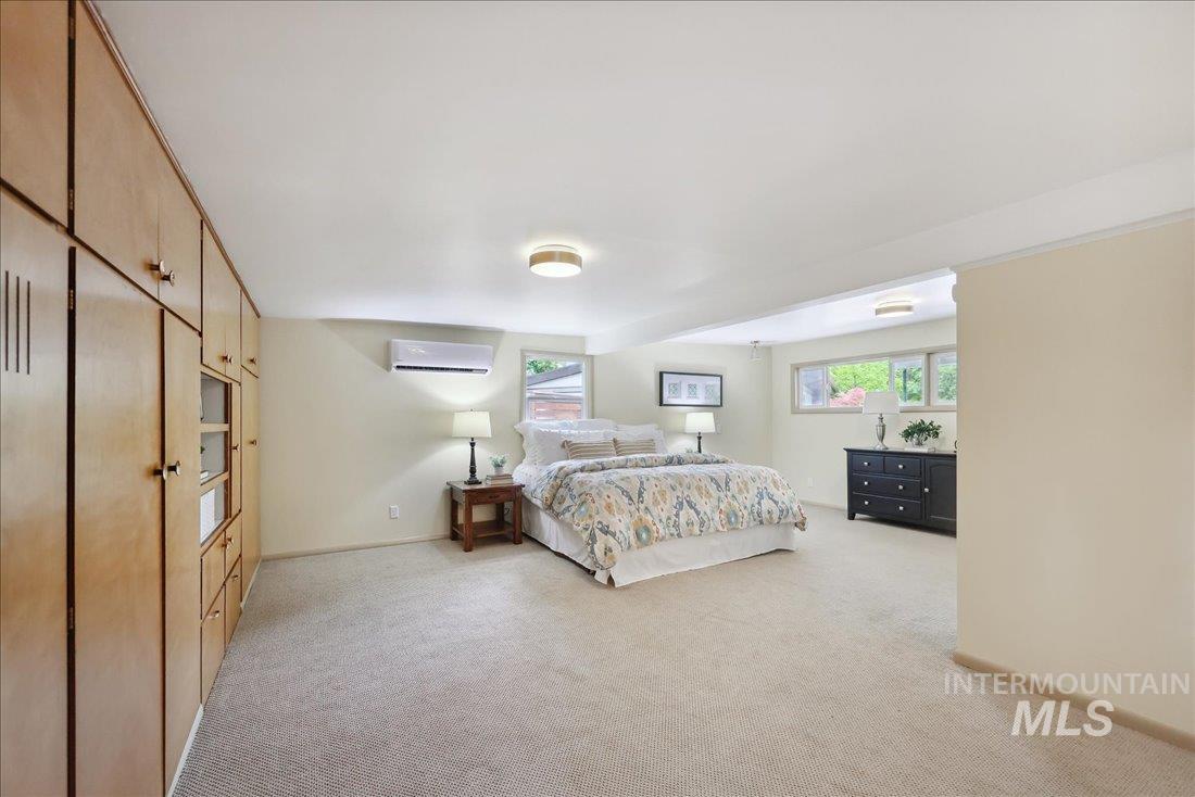 Boise, Idaho 83702, United States, 4 Bedrooms Bedrooms, ,3 BathroomsBathrooms,Residential,Active,135329