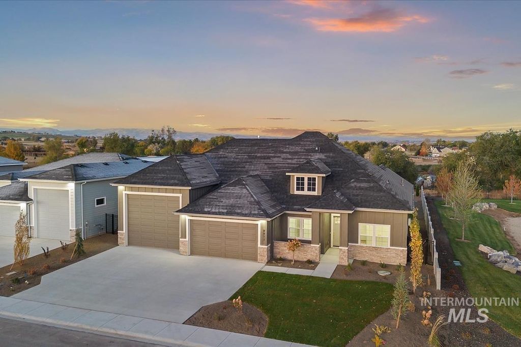 Photo of 9973 S Peregrine Falcon Ave, Nampa, ID 83686 (MLS # 98966034)