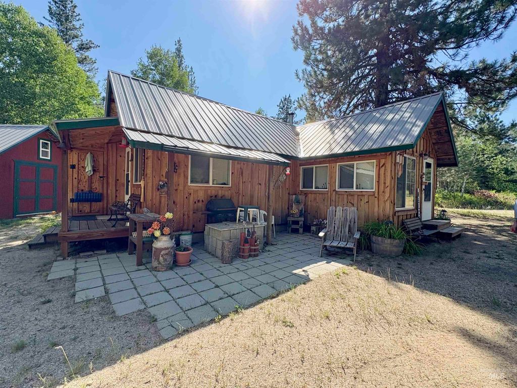 Photo of 457 Engleman Rd, Mountain Home, ID 83647 (MLS # 98980545)