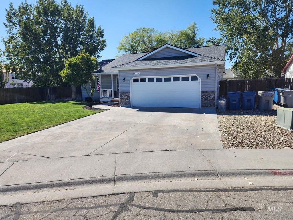 Photo of 1445 Kyle Street, Mountain Home, ID 83647 (MLS # 99001490)