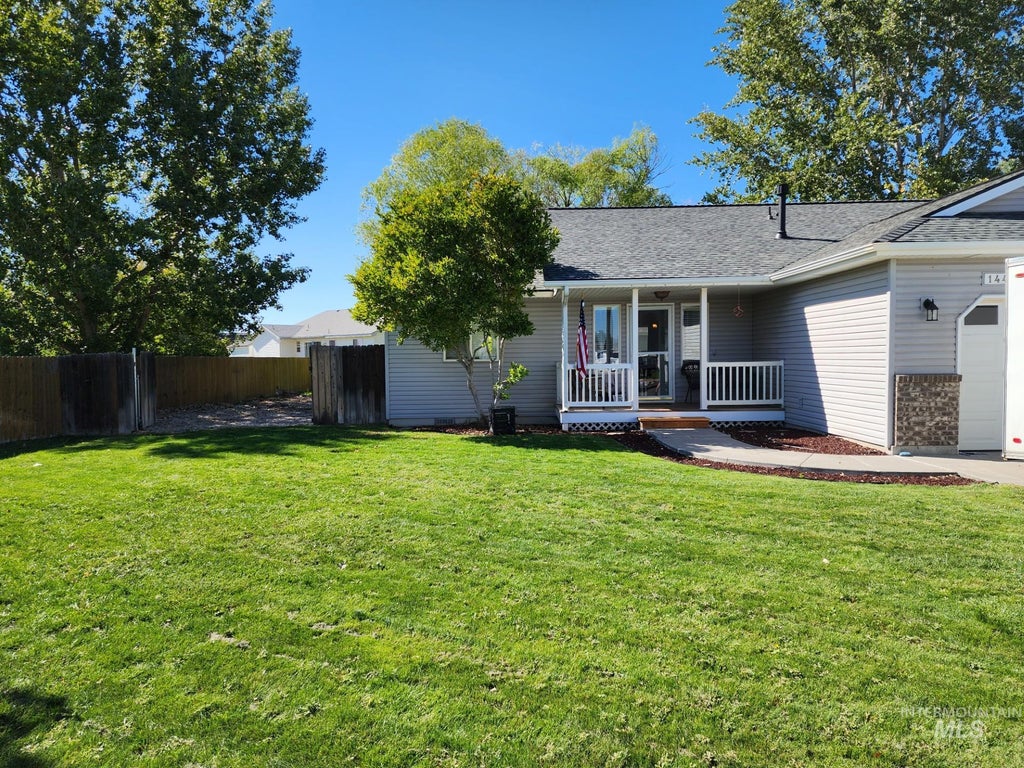 Photo of 1445 Kyle Street, Mountain Home, ID 83647 (MLS # 99001490)
