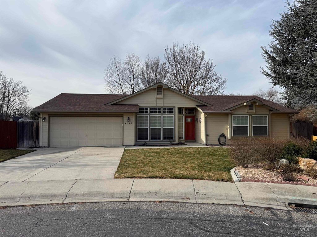 Photo of 6169 N Portsmouth Ave, Boise, ID 83714 (MLS # 98973411)