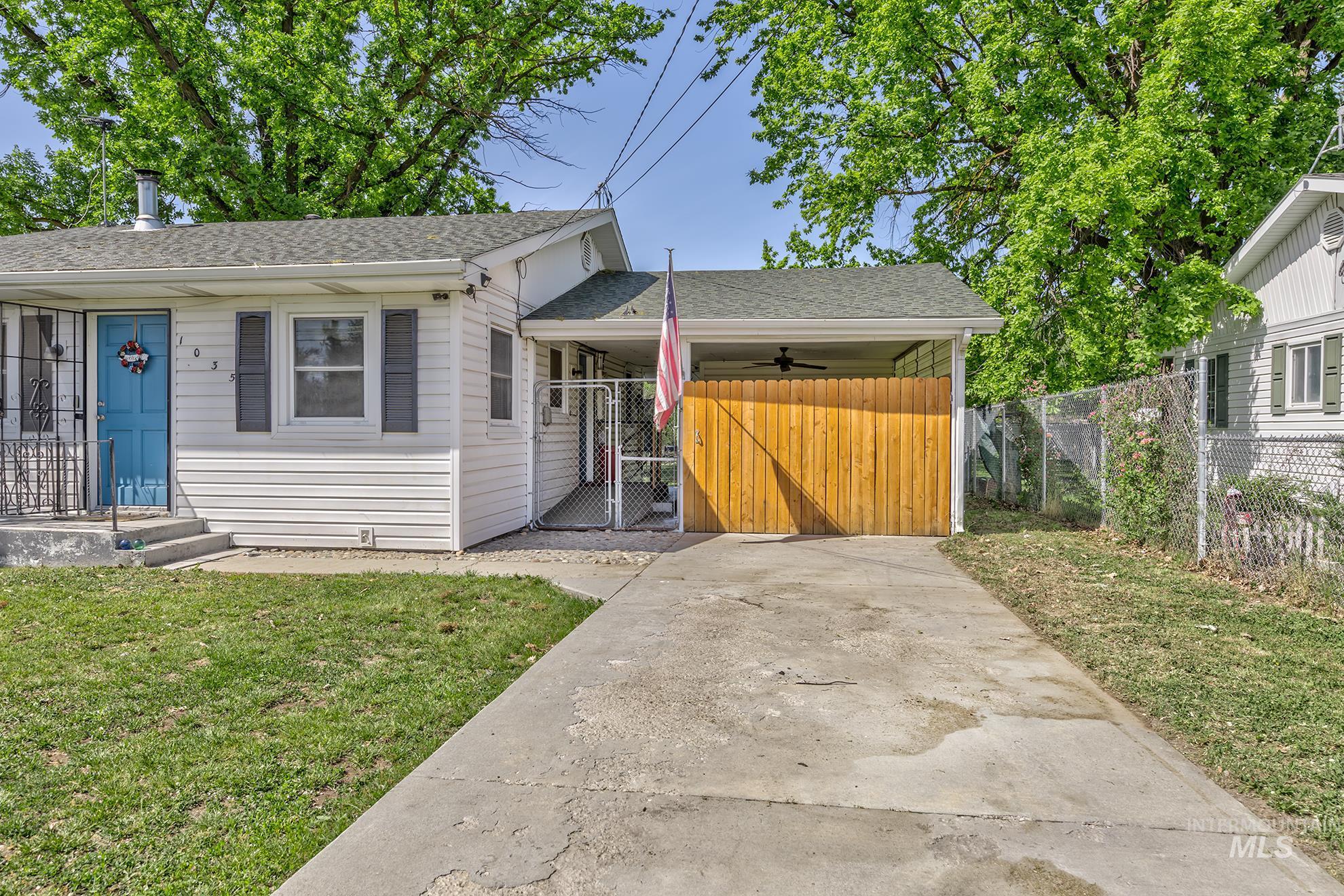 1035 N 7th Ave N