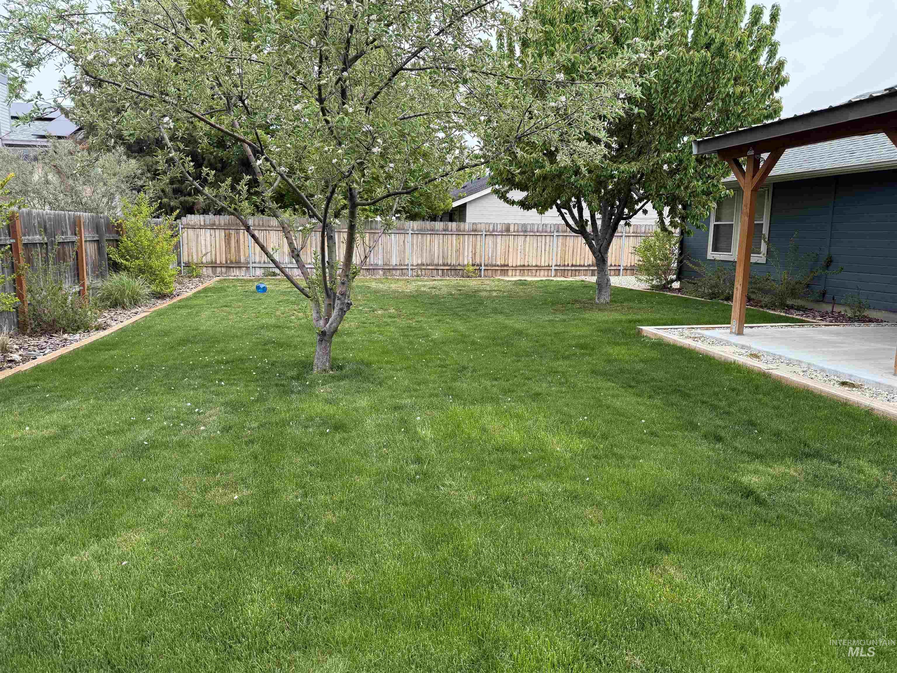 Meridian, Idaho 83646, United States, 3 Bedrooms Bedrooms, ,2 BathroomsBathrooms,Residential,Pending,118798