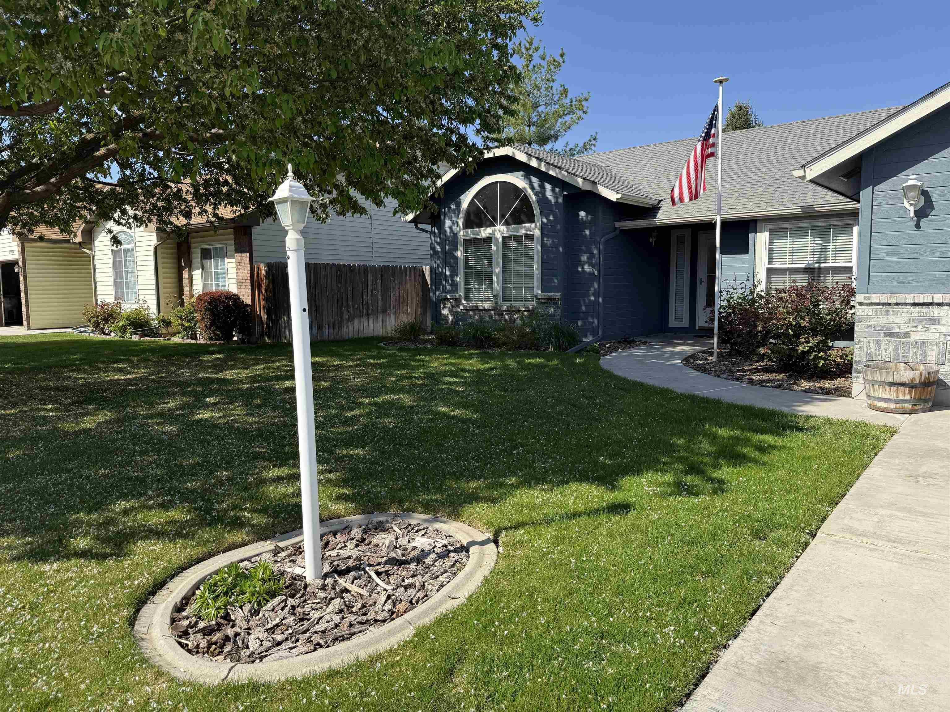 Meridian, Idaho 83646, United States, 3 Bedrooms Bedrooms, ,2 BathroomsBathrooms,Residential,Pending,118798